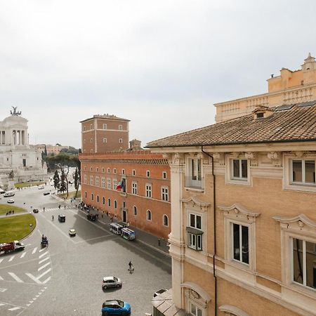 Sonder Piazza Venezia Roma Exterior foto